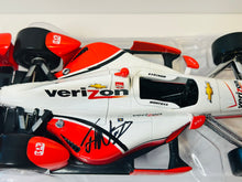 Load image into Gallery viewer, JUAN MONTOYA SIGNED 2015 INDY 500 WINNER W/ DRIVER FIGURE CHEVY 1/18 GREENLIGHT DIECAST