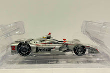 Load image into Gallery viewer, Will Power autographed 2017 #12 Team Penske Verizon Chevy 1/18 IndyCar Greenlight Diecast